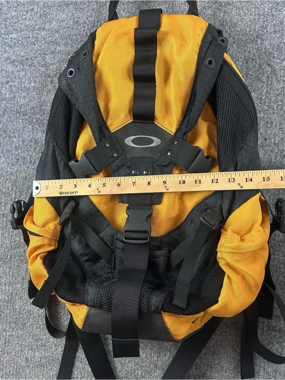 Oakley Icon 2.0 Yellow and Black Tactical Backpack